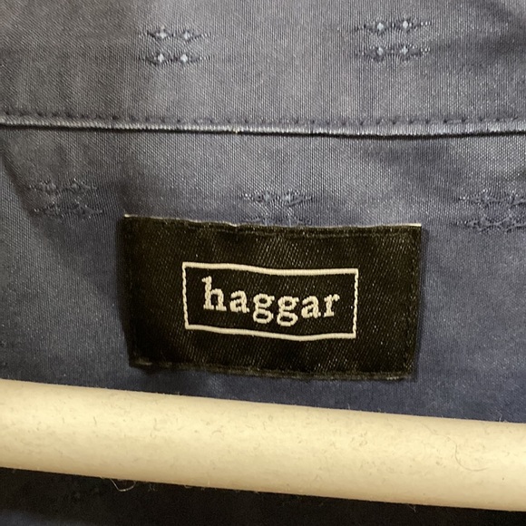 Blue Short-Sleeved Button Down Haggar Shirt - Picture 3 of 3